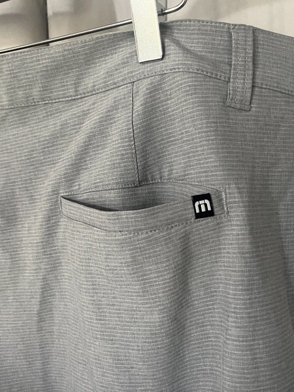 ⛳ Travis Mathew Men’s Gray Flat Front Golf Shorts 42 10” Inseam 🔥